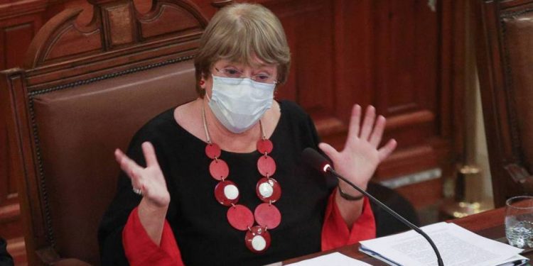 Tras reunión con Convención Constitucional, Michelle Bachelet destacó el «buen nivel de discusión, la seriedad y el amor por Chile”