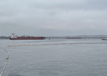 Nuevo derrame de petróleo se registró esta madrugada en la bahía de Quintero