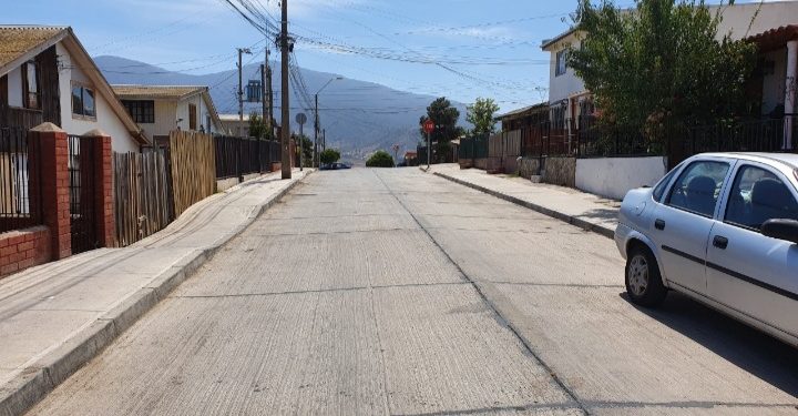30 kilómetros de calles, pasajes y veredas pavimentará el MINVU este 2022 en la Región de Valparaíso