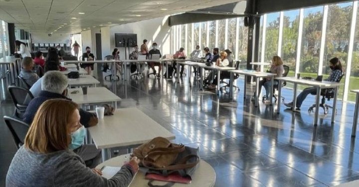 Exención de pago de patentes es parte de las medidas de apoyo que entregará la Municipalidad de Viña del Mar a comerciantes por incendio en calle San Antonio