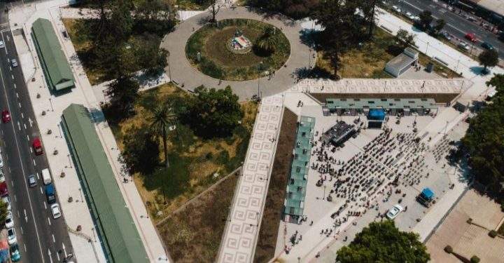 Tras siete años cerrada entregan renovada Plaza O’Higgins de Valparaíso