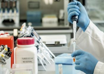 Infectólogo califica de artificial la alarma por flurona: “Llevamos dos años de pandemia y los casos de coinfección han sido mínimos” ﻿