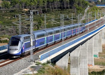 Senadora Allende recalca: «Este Gobierno ha sido incapaz de cumplir con la promesa de avanzar en el proyecto de Tren Rápido entre Santiago y Valparaíso”