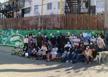 Viña del Mar: vecinos de Forestal, Glorias Navales y Miraflores diseñan y pintan murales para dar vida a espacios comunitarios