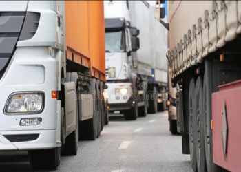 Alta congestión origina bloqueo   de camioneros en la ruta 68