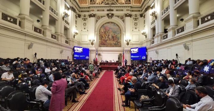 Constituyente Agustín Squella solicita acoger en comisiones llamado del                              vicepresidente de la Convención a buscar acuerdos amplios