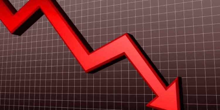 Drásticos efectos en los mercados del ataque de Rusia a Ucrania: bolsas se derrumban, gas se dispara y el petróleo supera los US$ 100