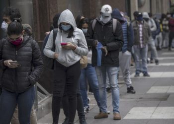 Nueva alza de casos de COVID-19 reportó el Minsal en la Región de Valparaíso: hubo seis fallecidos en las últimas 24 horas