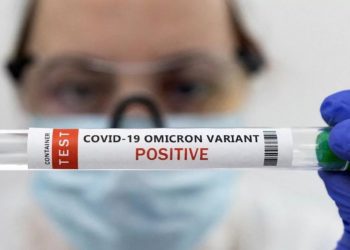 Ministro Paris advierte la llegada de la Ómicron 2 a Chile: “Va a venir otra ola, eso es seguro”