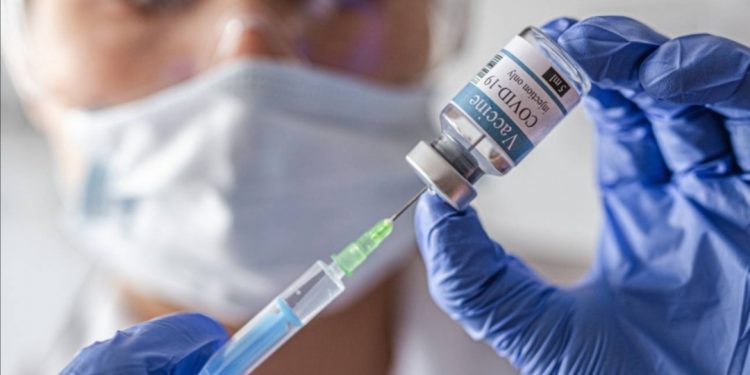 Últimas 24 horas: 13 decesos y 3.143 casos nuevos de COVID-19 en la Región de Valparaíso