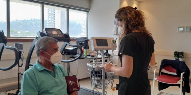 Sobreviviente de COVID llama a vacunarse: “No tengo memoria. Llegué a fines de mayo y desperté el 2 de julio de un coma inducido”