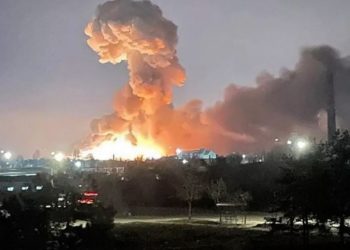 Rusia propone a Ucrania iniciar negociaciones para detener operación militar en Kiev y evitar una guerra 