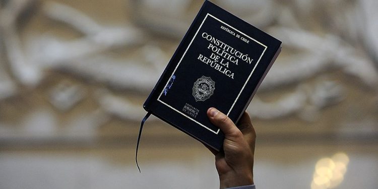 Cadem: intención de voto por el «Apruebo» supera al «Rechazo» en plebiscito de salida