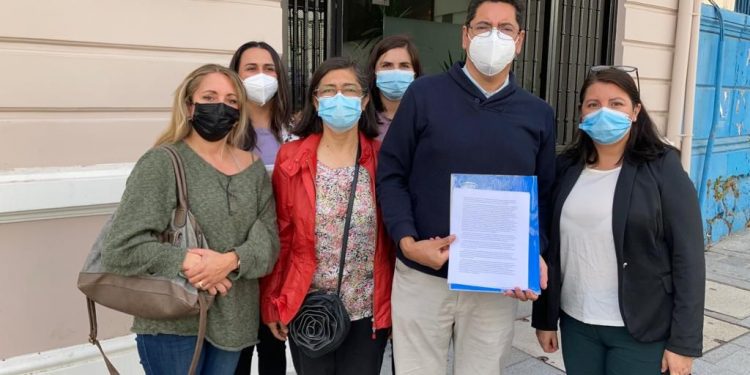 Directora del Centro Comunal de Autismo de Quilpué es denunciada ante Contraloría por apropiación indebida de recursos públicos