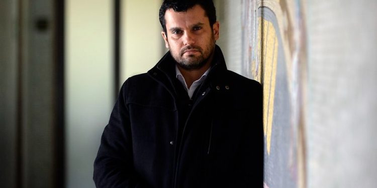 Constituyente Jaime Bassa advierte que norma que disuelve poderes del Estado es una propuesta «que está fuera de los márgenes culturales»