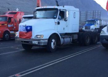 Camioneros bloquearán las principales rutas de Valparaíso en protesta de crimen a joven transportista en el norte