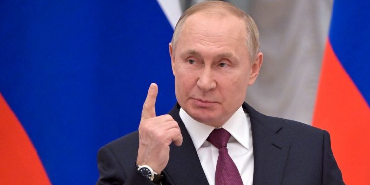 Putin llamó al Ejército ucraniano a dar   golpe de Estado contra Zelenski: “Será  más fácil negociar entre ustedes y yo”