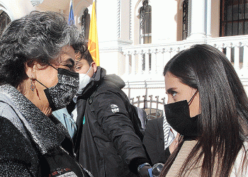 Dan a conocer estratosféricos finiquitos durante la gestión de Virginia Reginato: más de $150 millones entre tres exfuncionarios