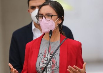 Ministra Vallejo reiteró rechazo del Gobierno al quinto retiro de fondos de AFP