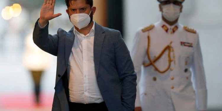 Gabriel Boric concede su primer indulto a interno con cáncer terminal