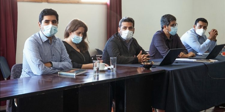 Concejos Municipales de Quintero y Puchuncaví continúan conversaciones para definir uso de suelo disponible en la bahía