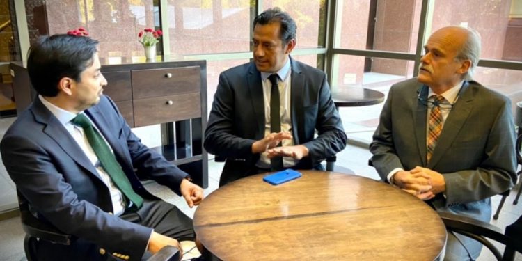 Impulsan iniciativa para rebajar en un 50% el impuesto específico a los combustibles