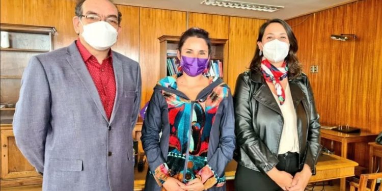 Valparaíso: asumen nuevos seremis de Salud y Educación