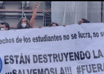Acusan que miles de estudiantes están sin tratamientos médicos por parte de la Junaeb debido a mala gestión