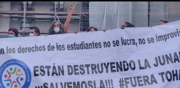 Acusan que miles de estudiantes están sin tratamientos médicos por parte de la Junaeb debido a mala gestión