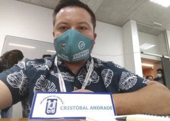 Propuesta de convencional de Amarillos por Chile es criticada por constituyente Cristóbal Andrade y dice que quorum mayoritario de 4/7 o 2/3 para aprobar es «otra jugada desesperada»