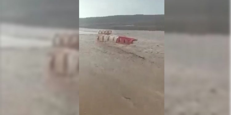 Aluvión en la Región de Antofagasta obliga a cerrar ruta que une Sierra Gorda con Calama