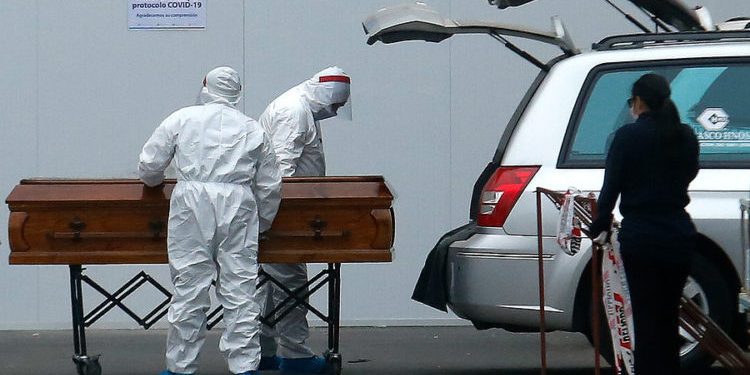 Minsal modifica criterio para contabilizar personas fallecidas por COVID-19