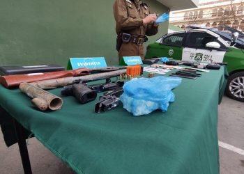 Villa Alemana: sorprenden a sujetos con siete armas de fuego hechizas, municiones y droga