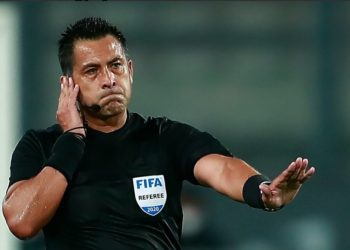 Fútbol nacional: Castrilli despide a 11 árbitros, entre ellos Julio Bascuñán