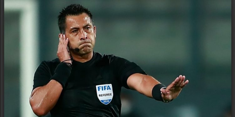 Fútbol nacional: Castrilli despide a 11 árbitros, entre ellos Julio Bascuñán