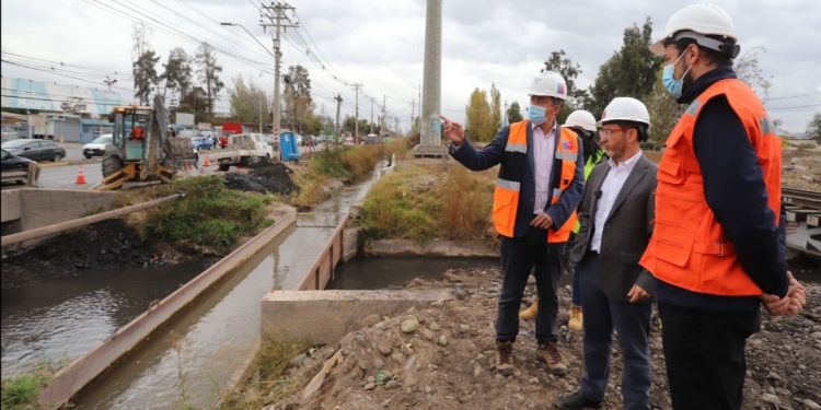 Ministro de Obras Públicas da a conocer plan nacional de invierno por 138 mil millones de pesos