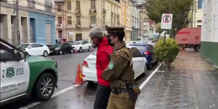 Valparaíso: detienen a sujeto acusado de homicidio de padre que intentó impedir robo de celular de su hijo