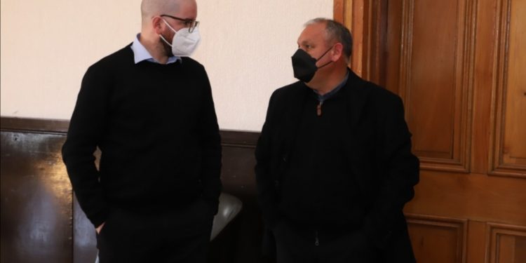 Gobernador Rodrigo Mundaca y ministro Giorgio Jackson se reunieron para avanzar en los desafíos legislativos del proceso de descentralización