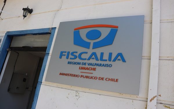 Con arresto domiciliario nocturno quedó joven que contenía en su domicilio material pornográfico infantil en Limache