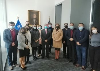 UNAB se reúne con distintos actores del quehacer social, político, salud y cultural para analizar el desarrollo de la región