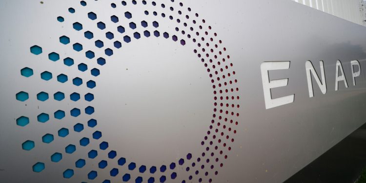ENAP detuvo operaciones logísticas y de distribución por bloqueo en refinería Bío Bío y diputado pide considerar Ley de Seguridad del Estado