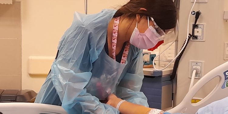 Campaña de invierno: Hospital Dr. Gustavo Fricke y SSVQ diseñan lineamientos para fortalecer la atención pediátrica