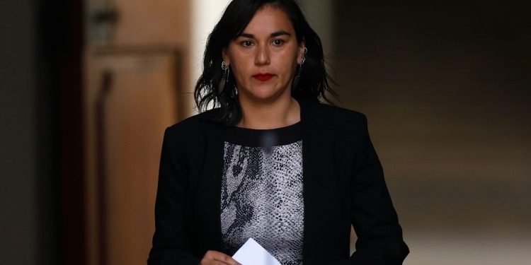Ministra Izkia Siches anuncia querellas por atentados en la Macrozona Sur