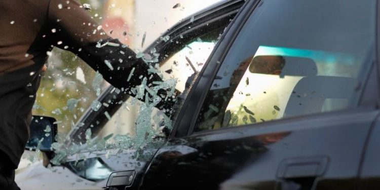 Detienen a banda dedicada a robo con intimidación de vehículos: uno de sus integrantes era un niño de 10 años