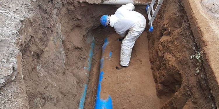 Esval renovará más de 2 kilómetros de redes de aguas servidas en la provincia de Quillota