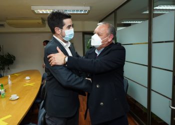 Director nacional de INDAP y gobernador de Valparaíso analizan agenda conjunta por desafíos de la Agricultura Familiar Campesina en la región