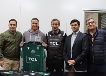 «Pajarito» Valdés ahora es caturro: fue presentado en Wanderers