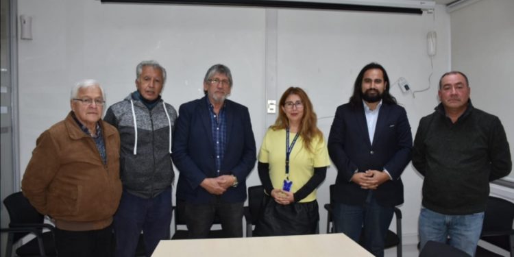 Representante de los microbuseros y autoridades se reúnen para abordar la realidad laboral y sicológica de choferes en la Región de Valparaíso