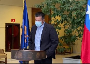 Diputado Andrés Celis está con fiebre y malestar general tras dar positivo a COVID-19