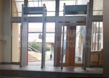 Para evitar ingreso de armas y hechos de violencia escolar colegio Salesiano de Valparaíso instala detector de metales